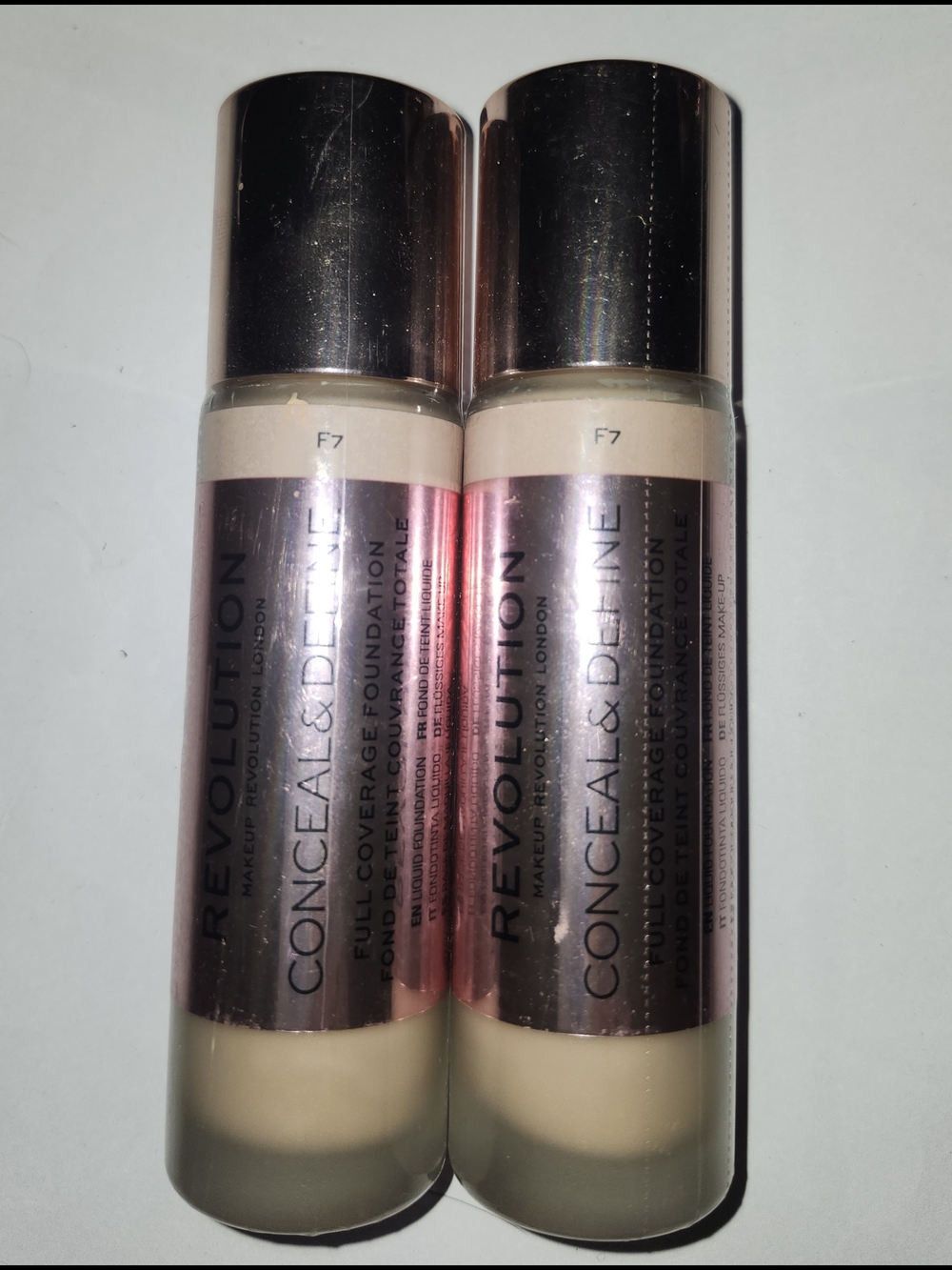 Revolution Conceal & Define Foundation Duo - F7 Light Beige